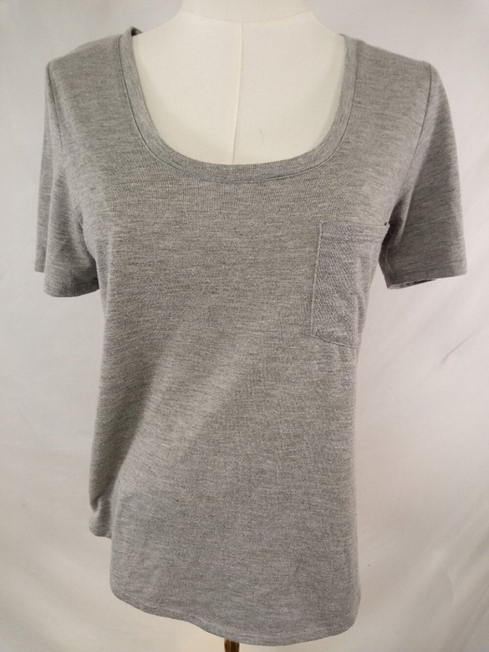 sws Women's Heathered Grey Short Sleeve Tee Sz. M